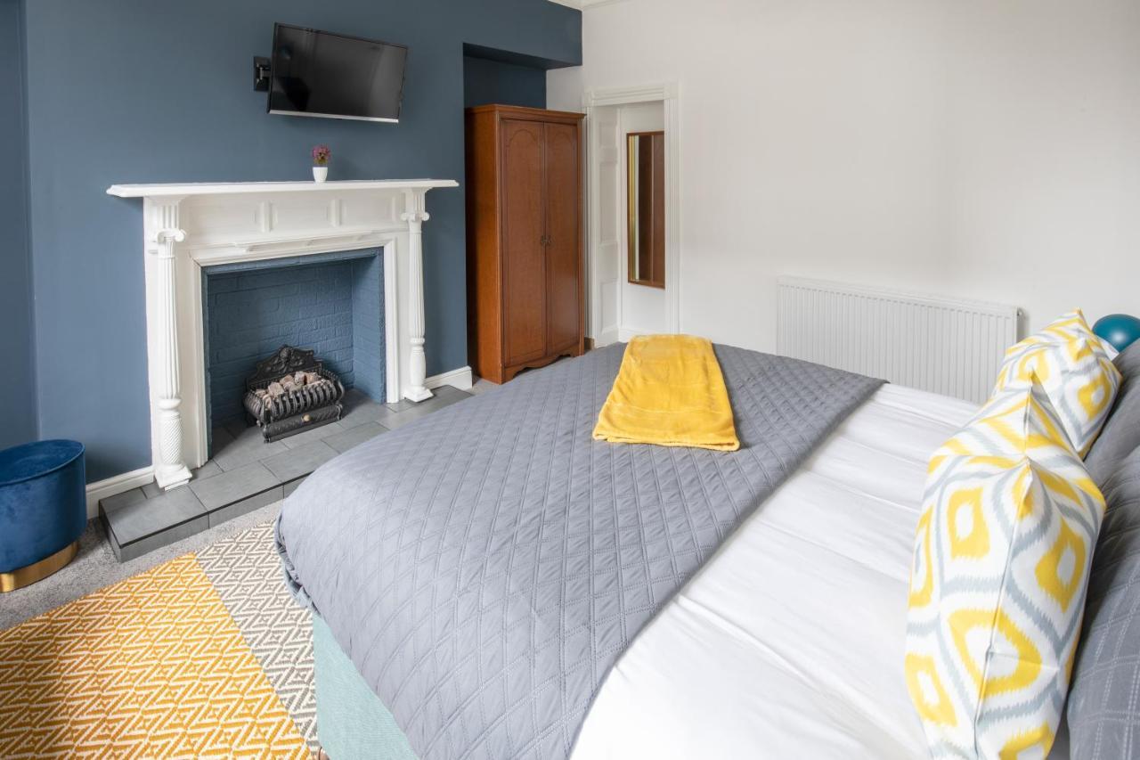 Bricksage Rooms, South Gate Hotel