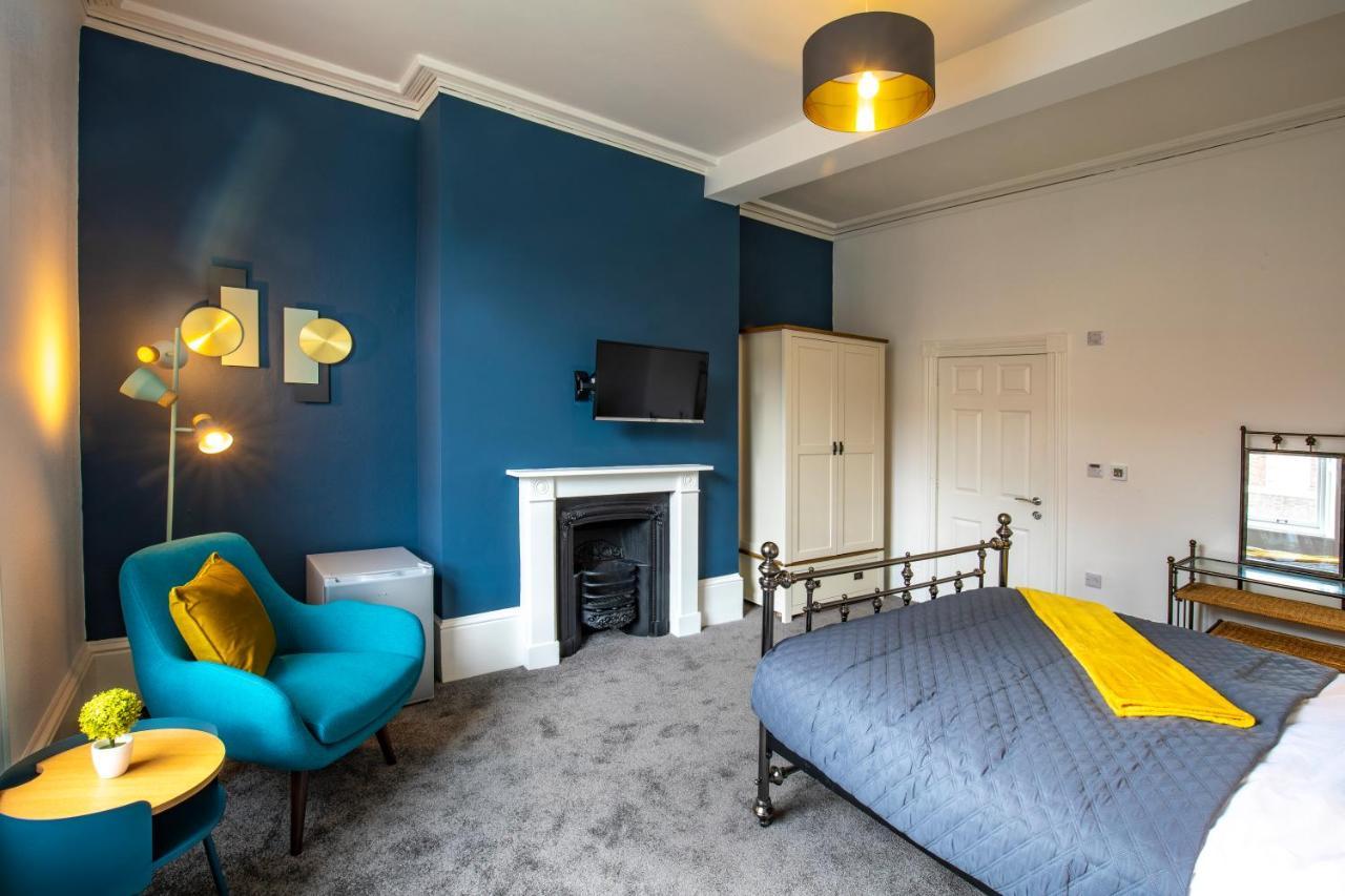 Bricksage Rooms, South Gate Hotel *